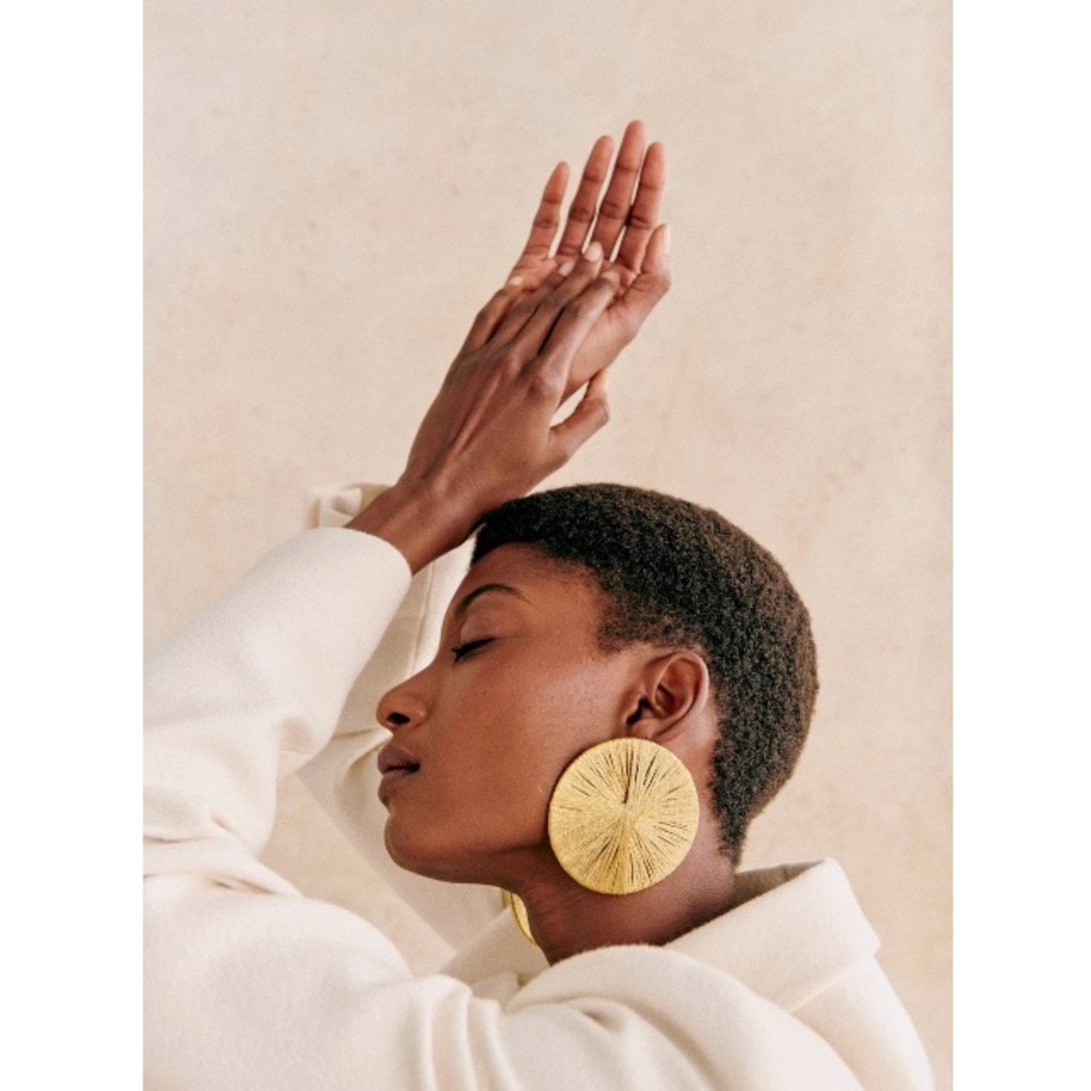 🌿|NWT| Sezane Diego Earrings in Gold - Picture 4 of 11